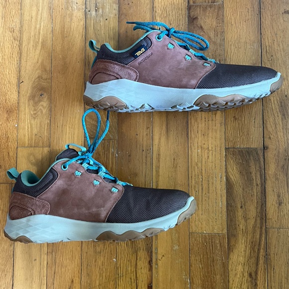 Teva Arrowood Venture Waterproof Shoes Women's size 10 - Picture 1 of 6